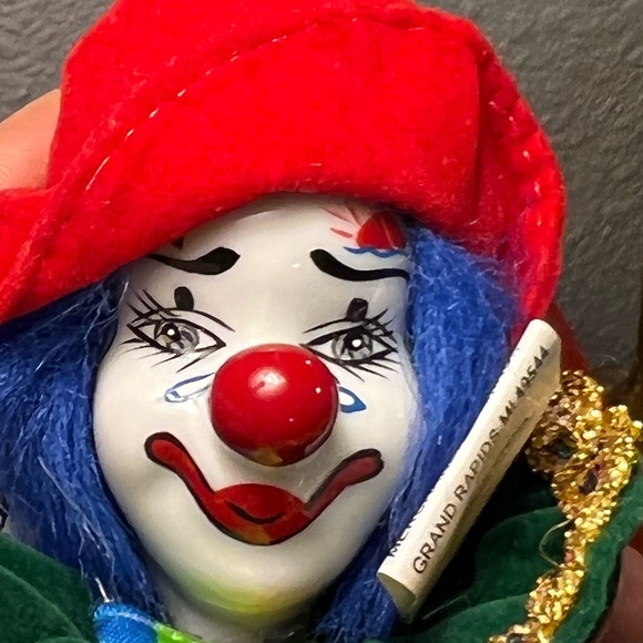 Circus Christmas Tree Ornament Crying Clown Head With Hat & Tie Porcelain VTG - Picture 4 of 13